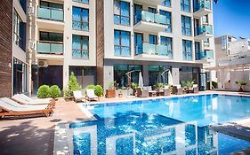 Sun Gate Aparthotel